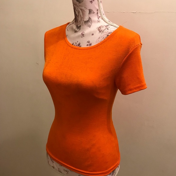 Tops - Picture 2 of 3